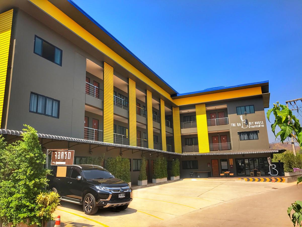The Rabbit House Hotell Thong Pha Phum Exteriör bild