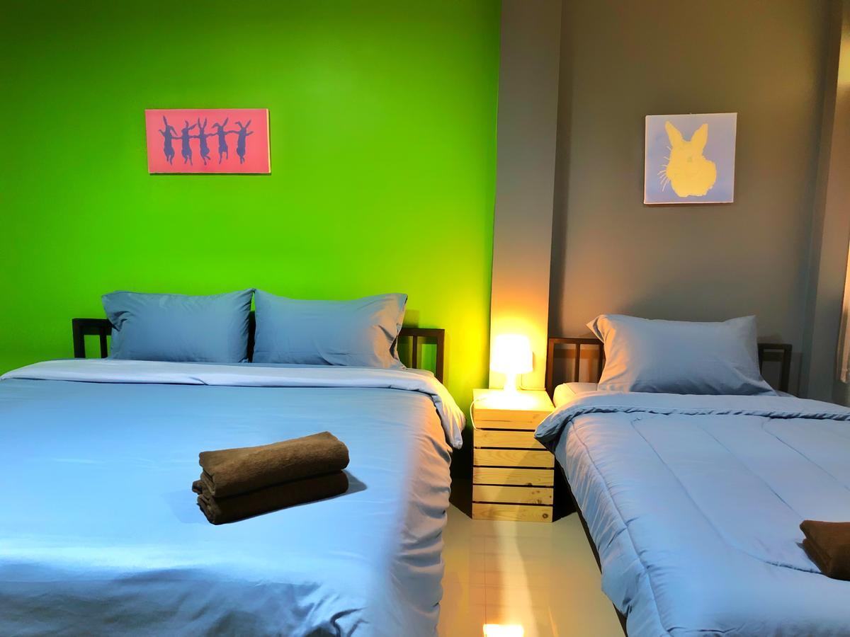 The Rabbit House Hotell Thong Pha Phum Exteriör bild