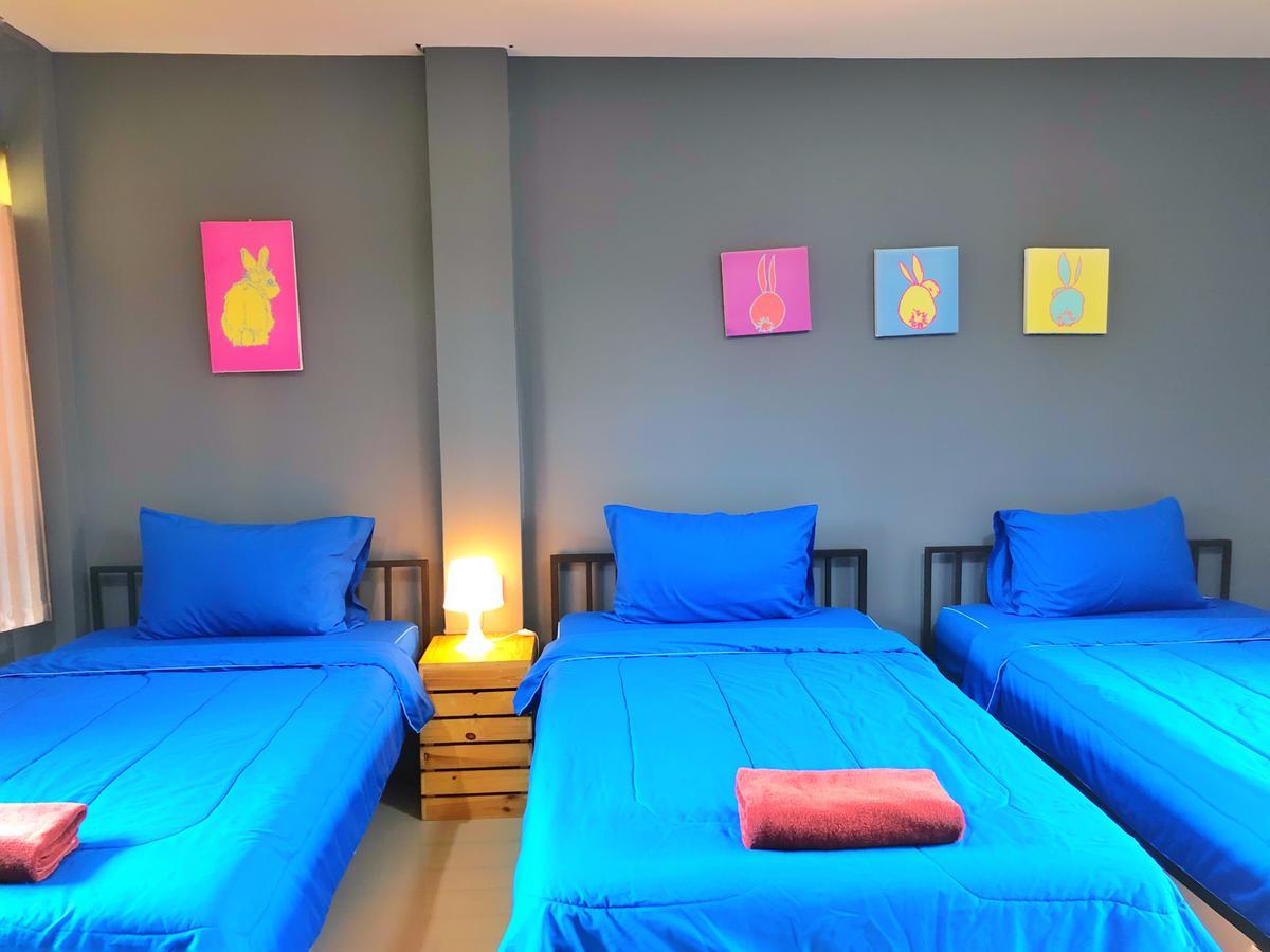 The Rabbit House Hotell Thong Pha Phum Exteriör bild